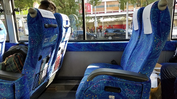 三宮から関空行のリムジンバスの車内シート